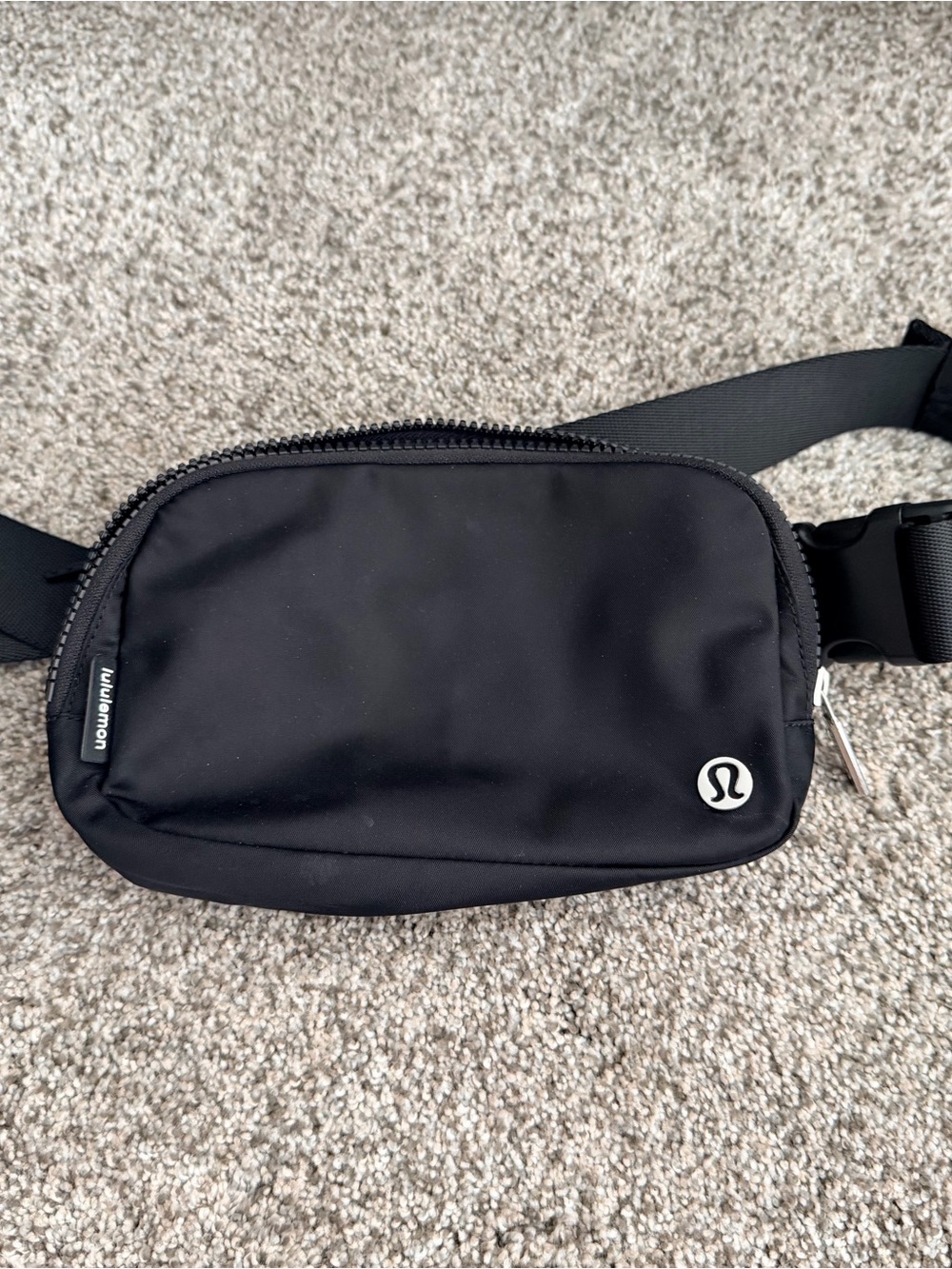 lululemon Everywhere Belt Bag 1L Black Crossbody Belt Bag